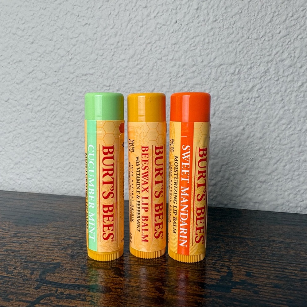 3 PK Burt’s Bees Chapstick Cucumber Mint, Beeswax & Peppermint, Sweet Mandarin - Picture 3 of 3